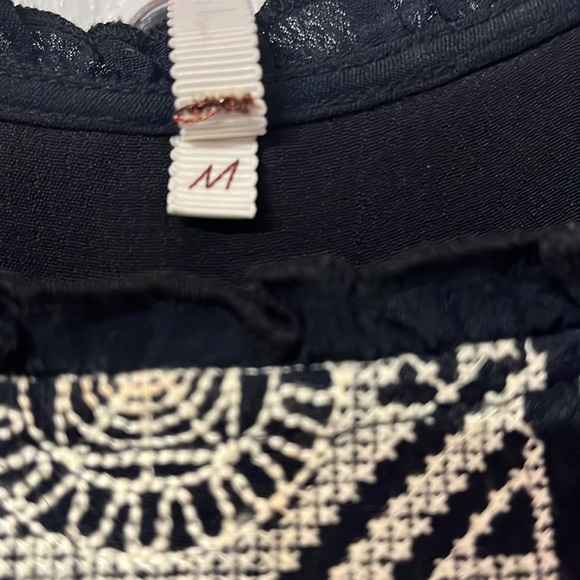 Willow and clay size Medium. Tiers two layers Rayon dress - Picture 4 of 6